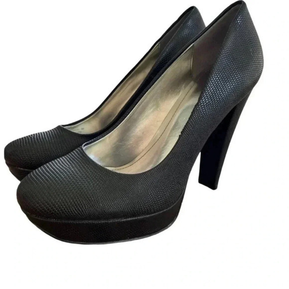 Calvin Klein Carley platform pumps, black, sz 8, lizard stamped leather EUC - Picture 1 of 7